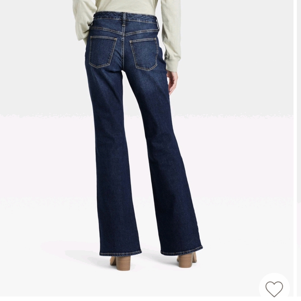 Size 6 highrise flare jeans